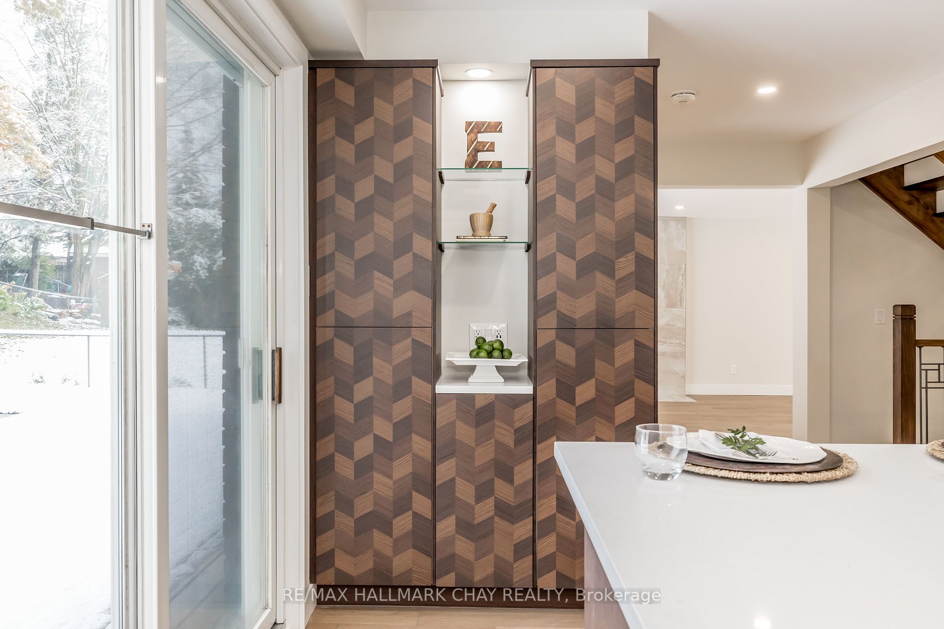 16 Garrett Cres