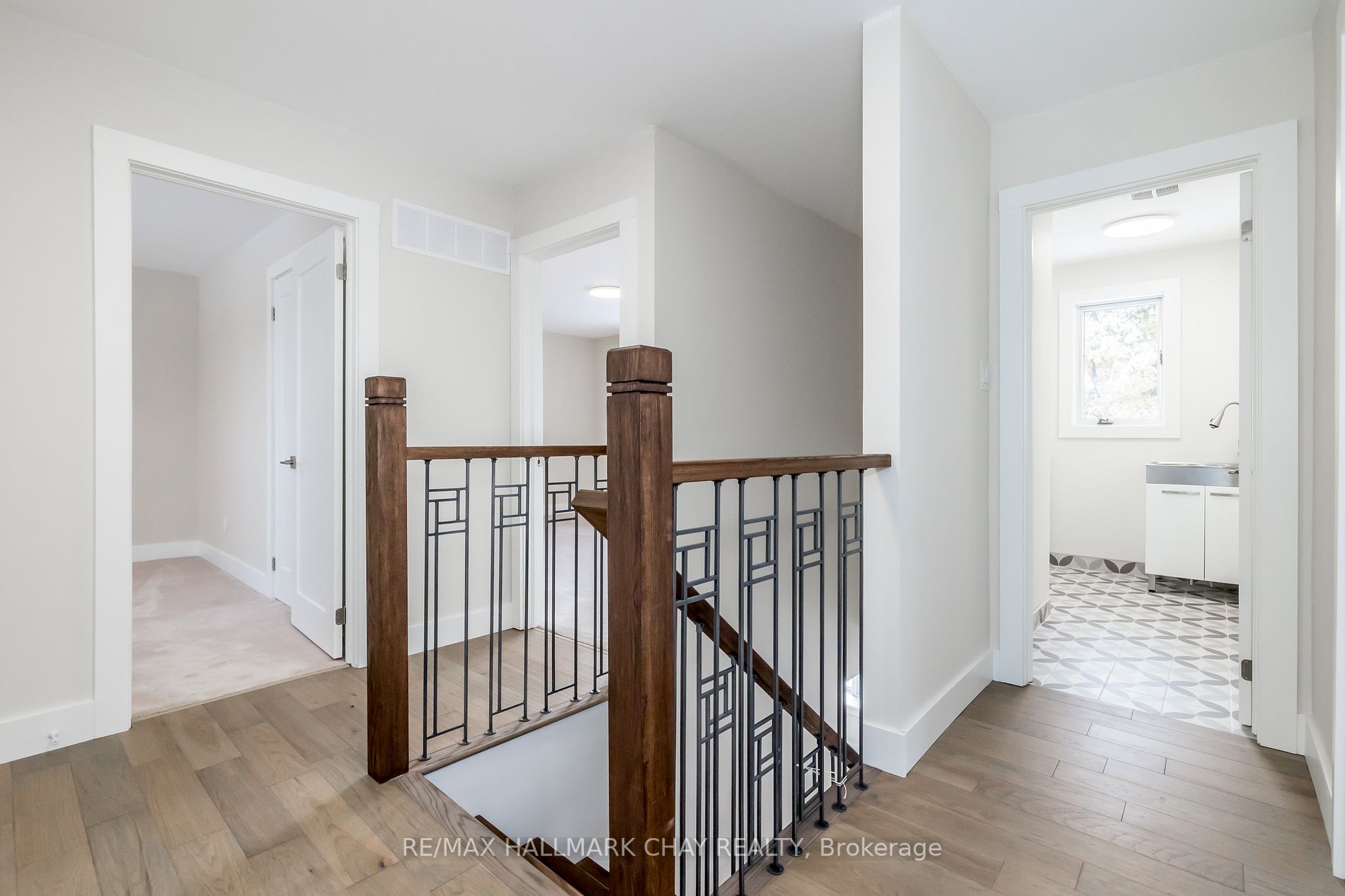 16 Garrett Cres