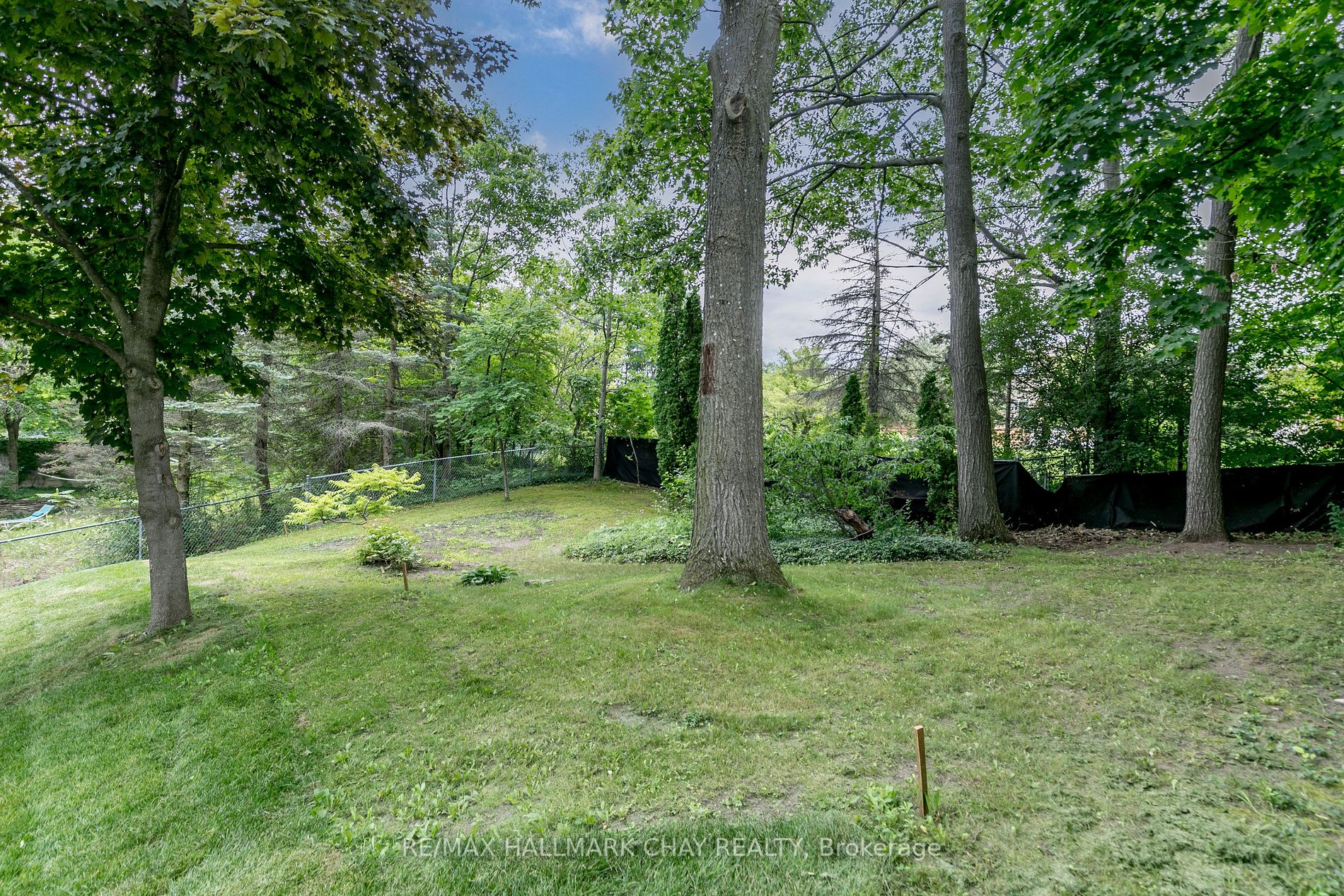 18 Valley Drive
