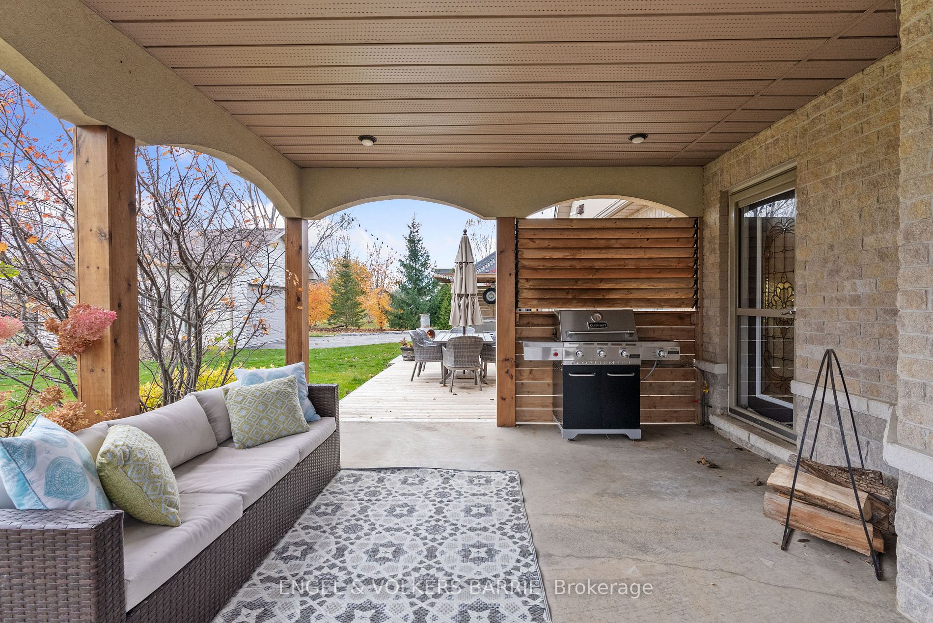3 Maple Dr