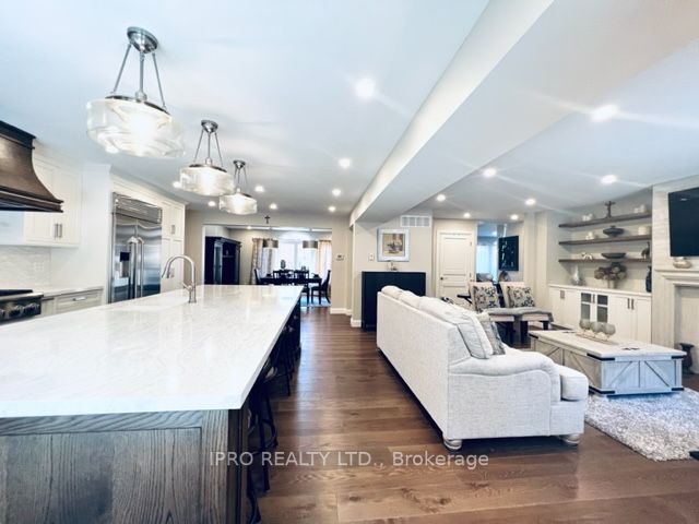 6 Edgecombe Terr