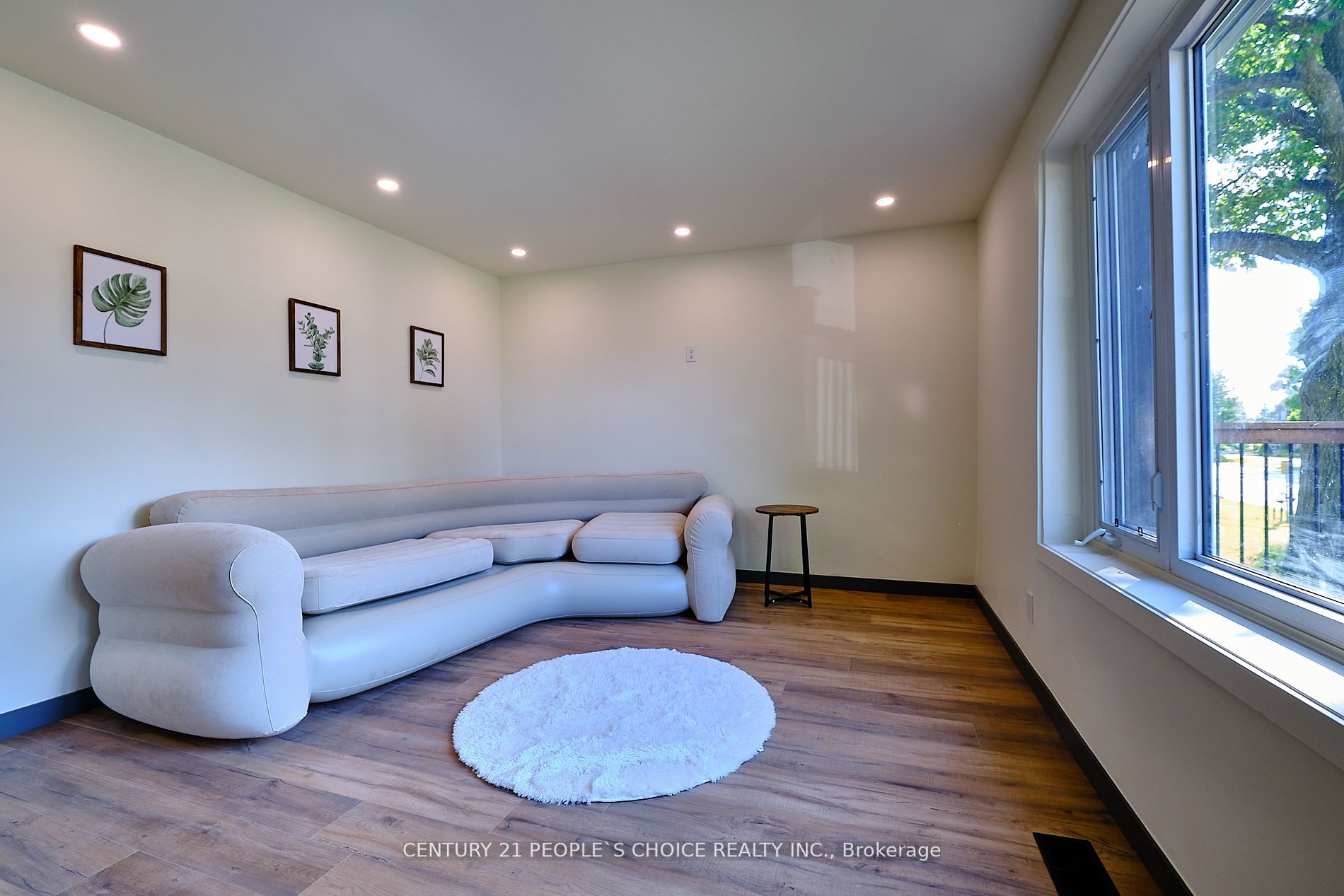 9 Balm Beach Rd W