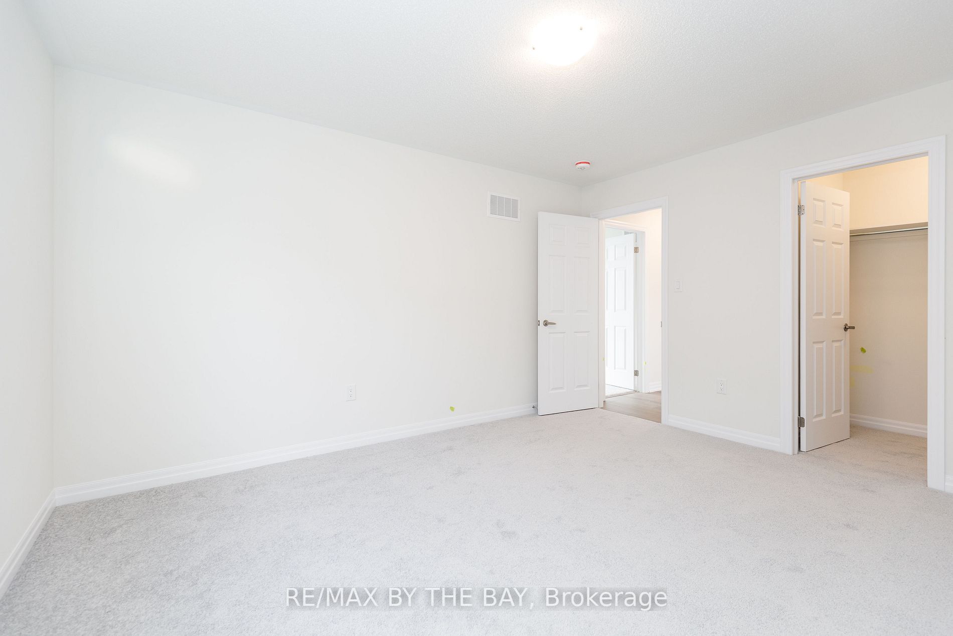 261 Centre St