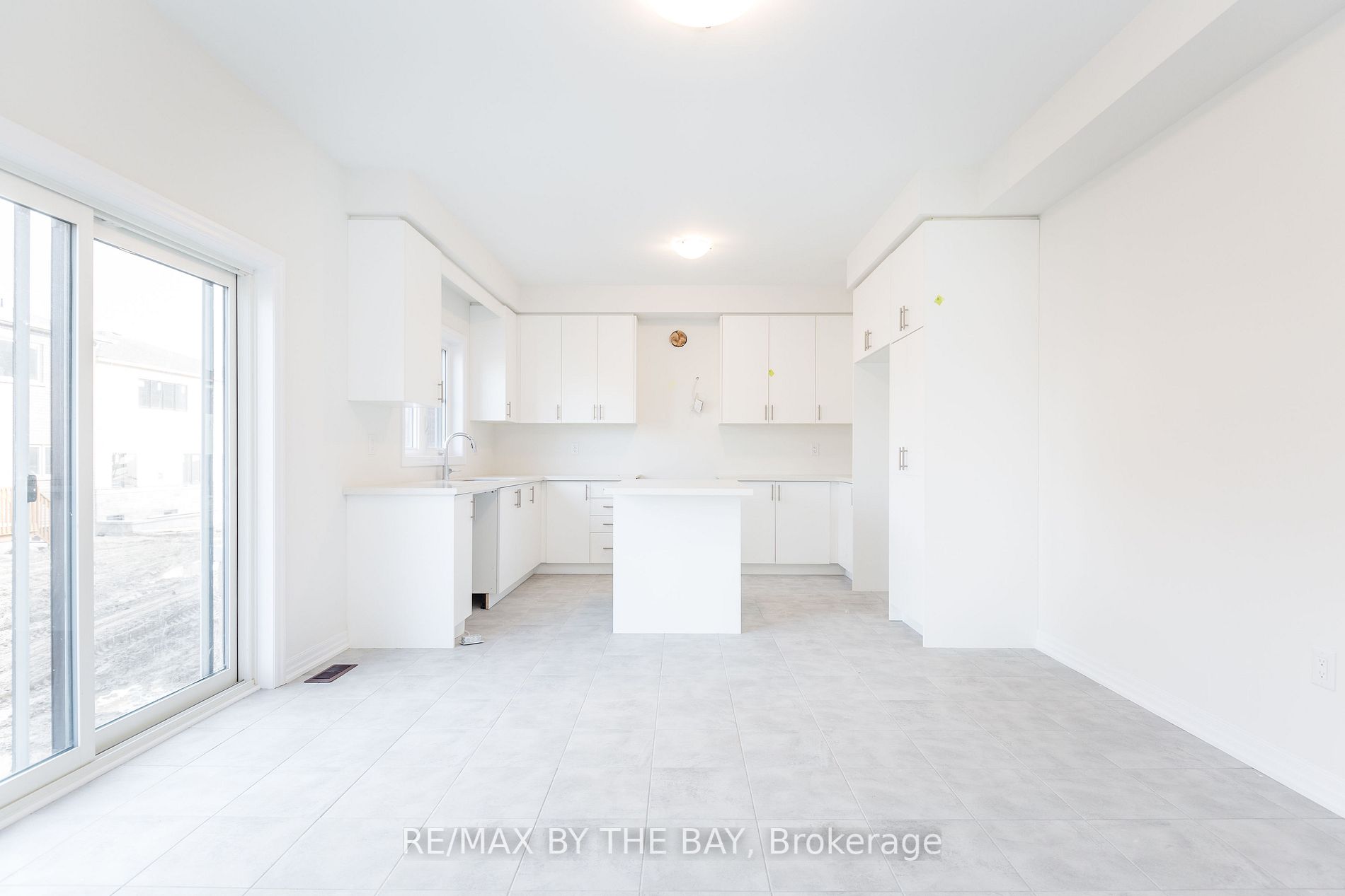 261 Centre St