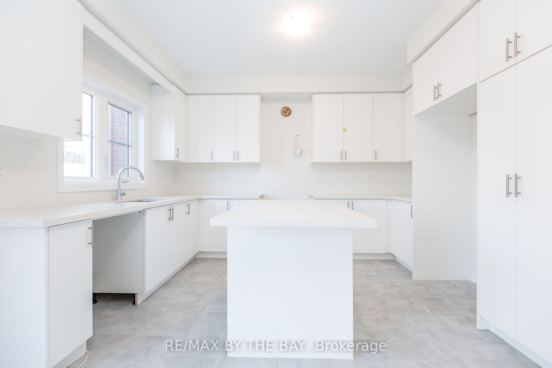 261 Centre St