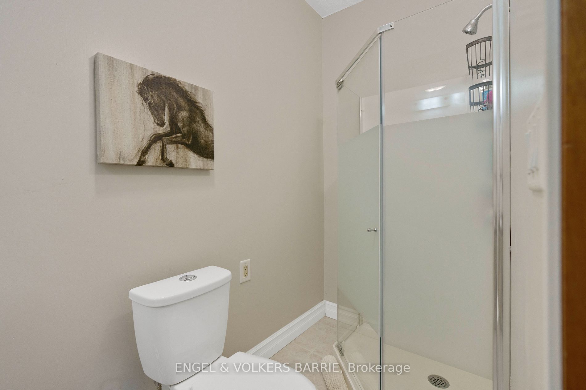 1186 Old Barrie Rd W