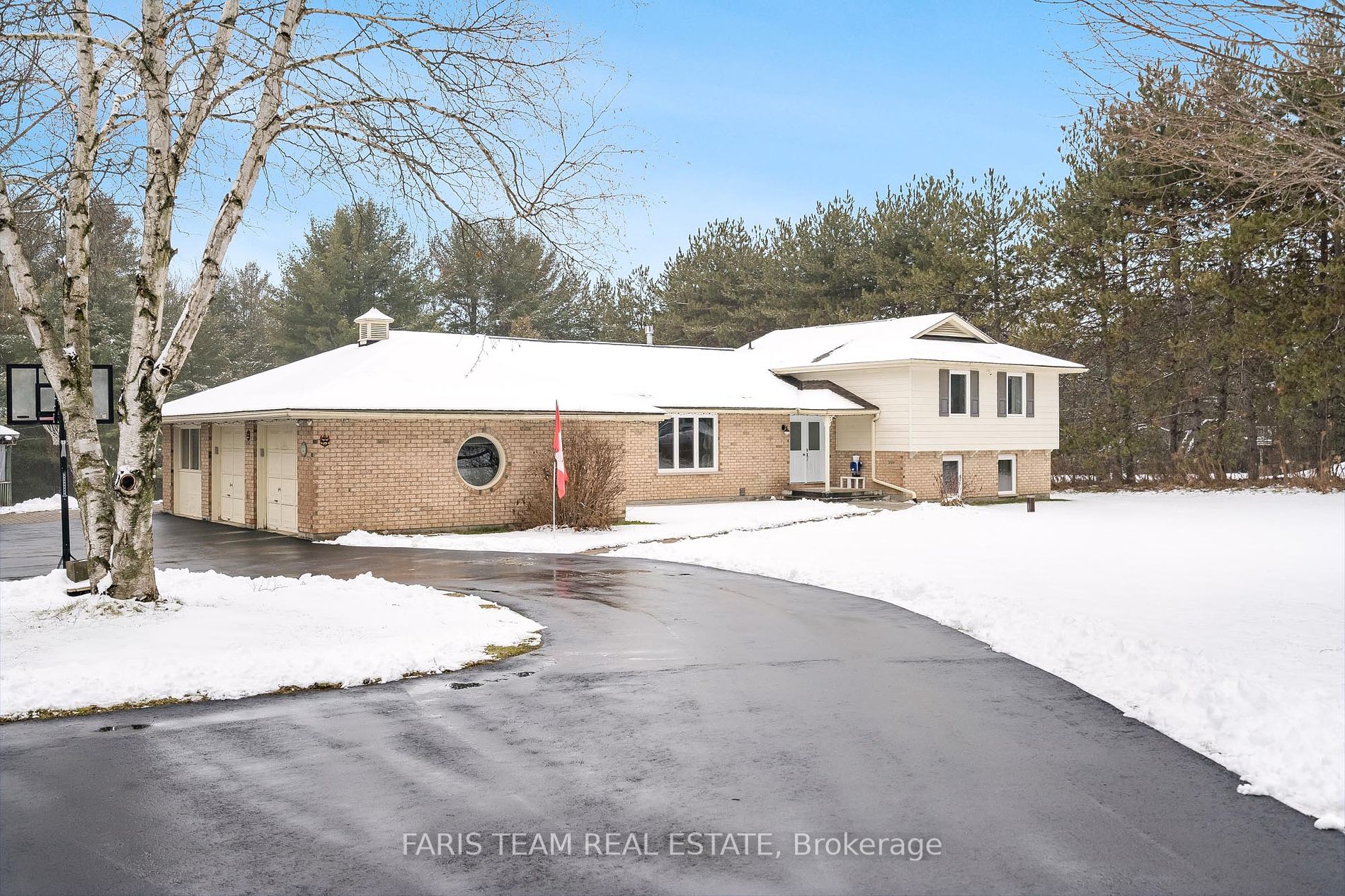 66 Hawthorn Pl