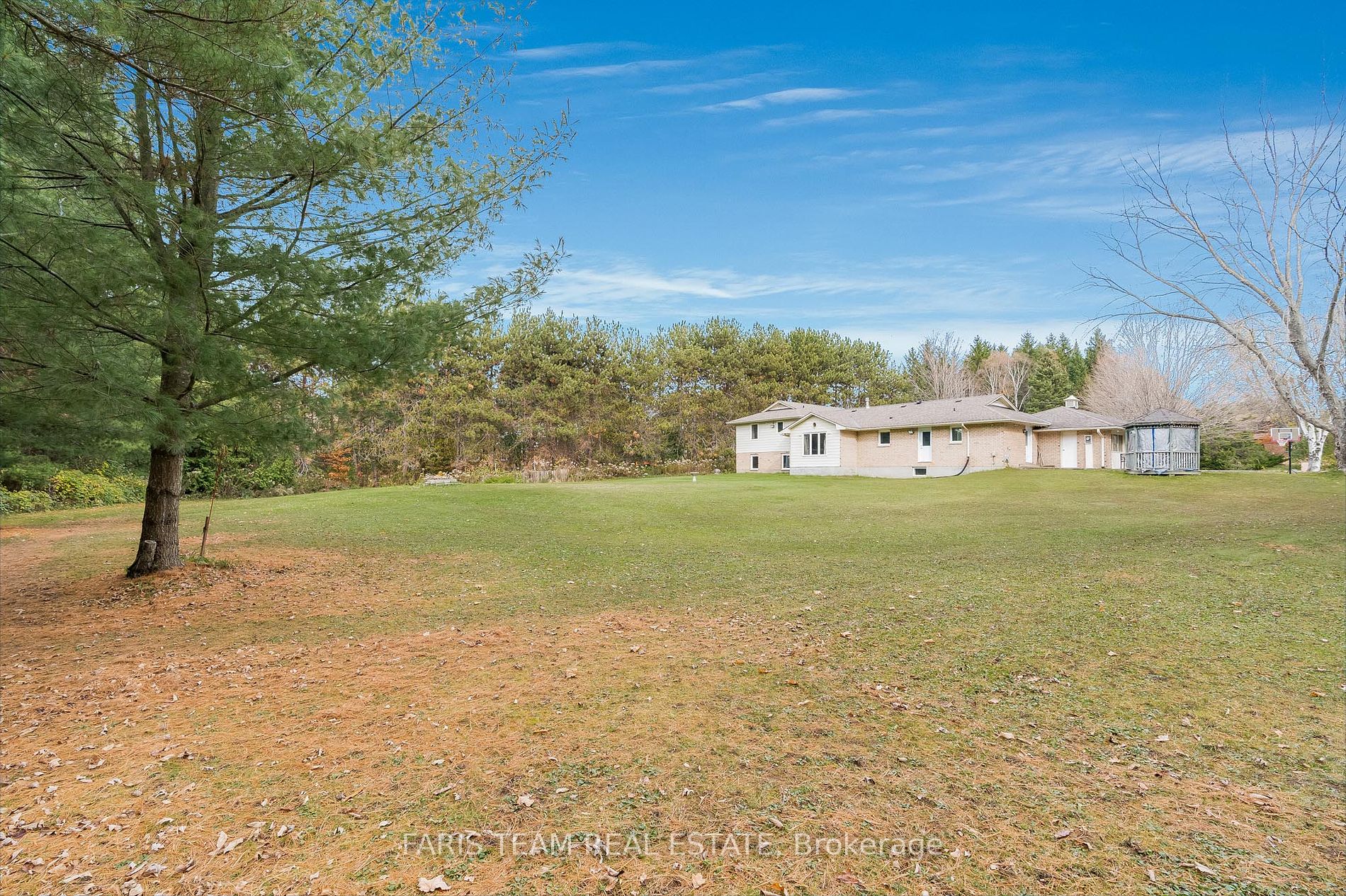 66 Hawthorn Pl
