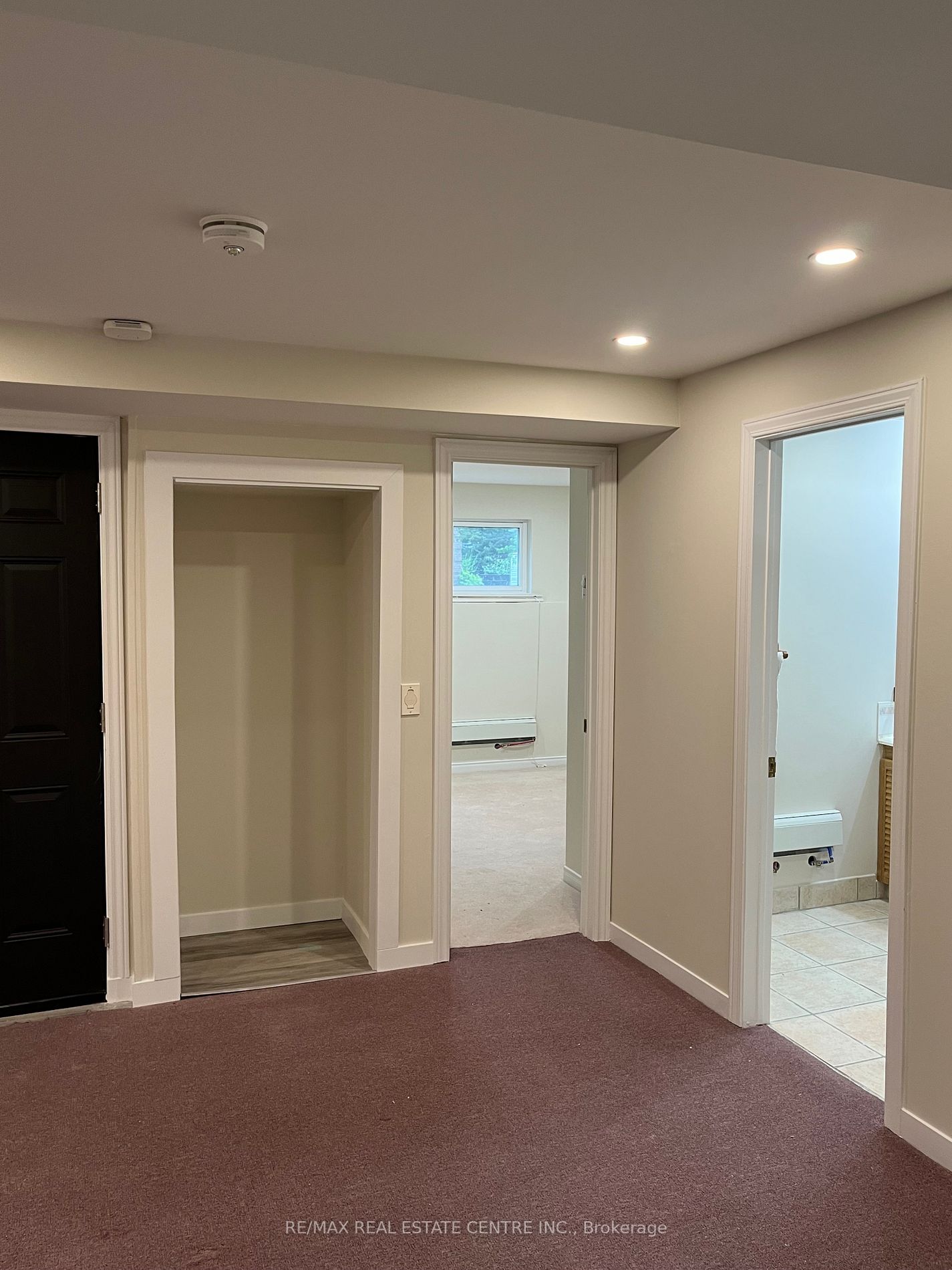 33 Evergreen Crescent