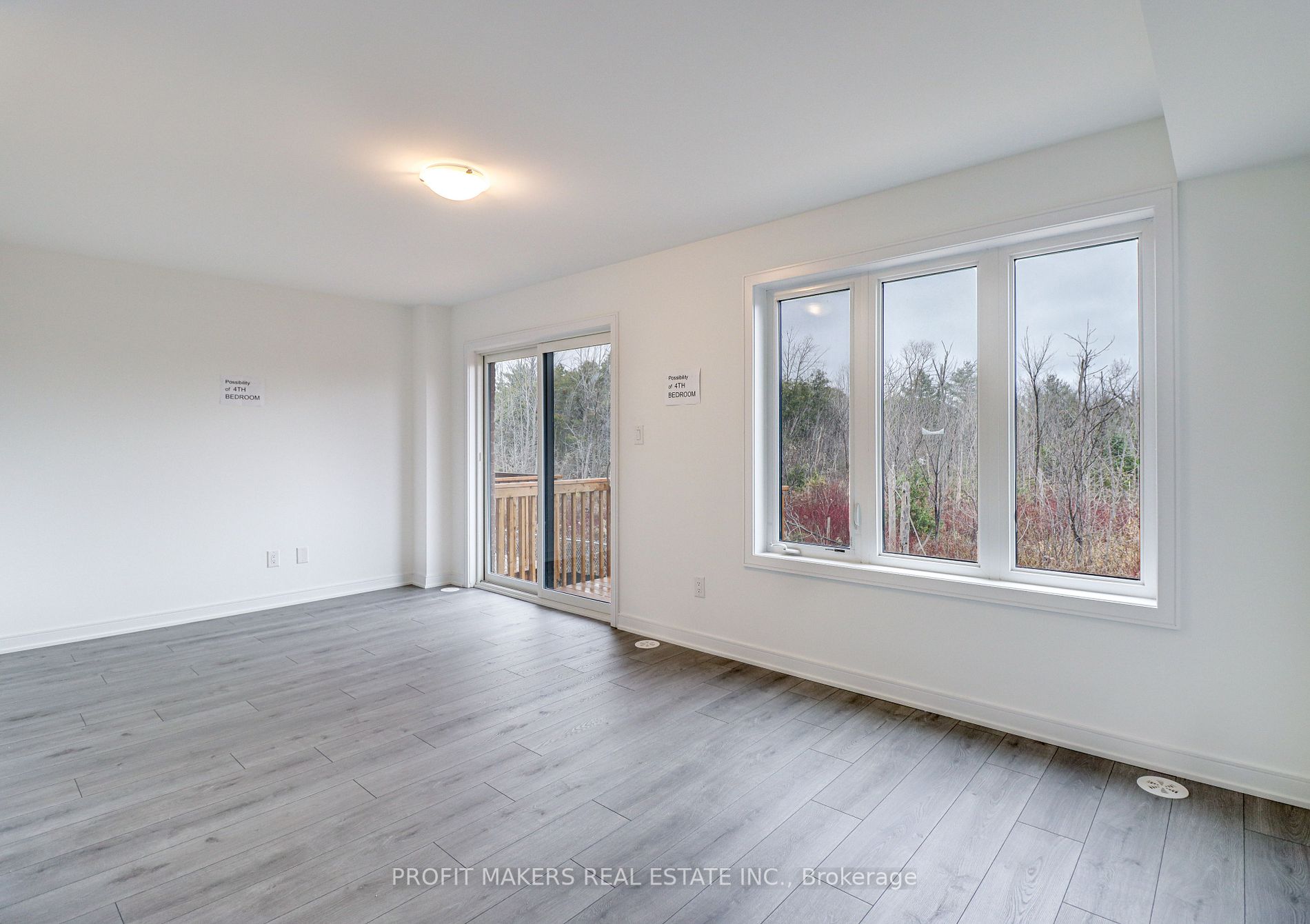 60 Blue Forest Cres
