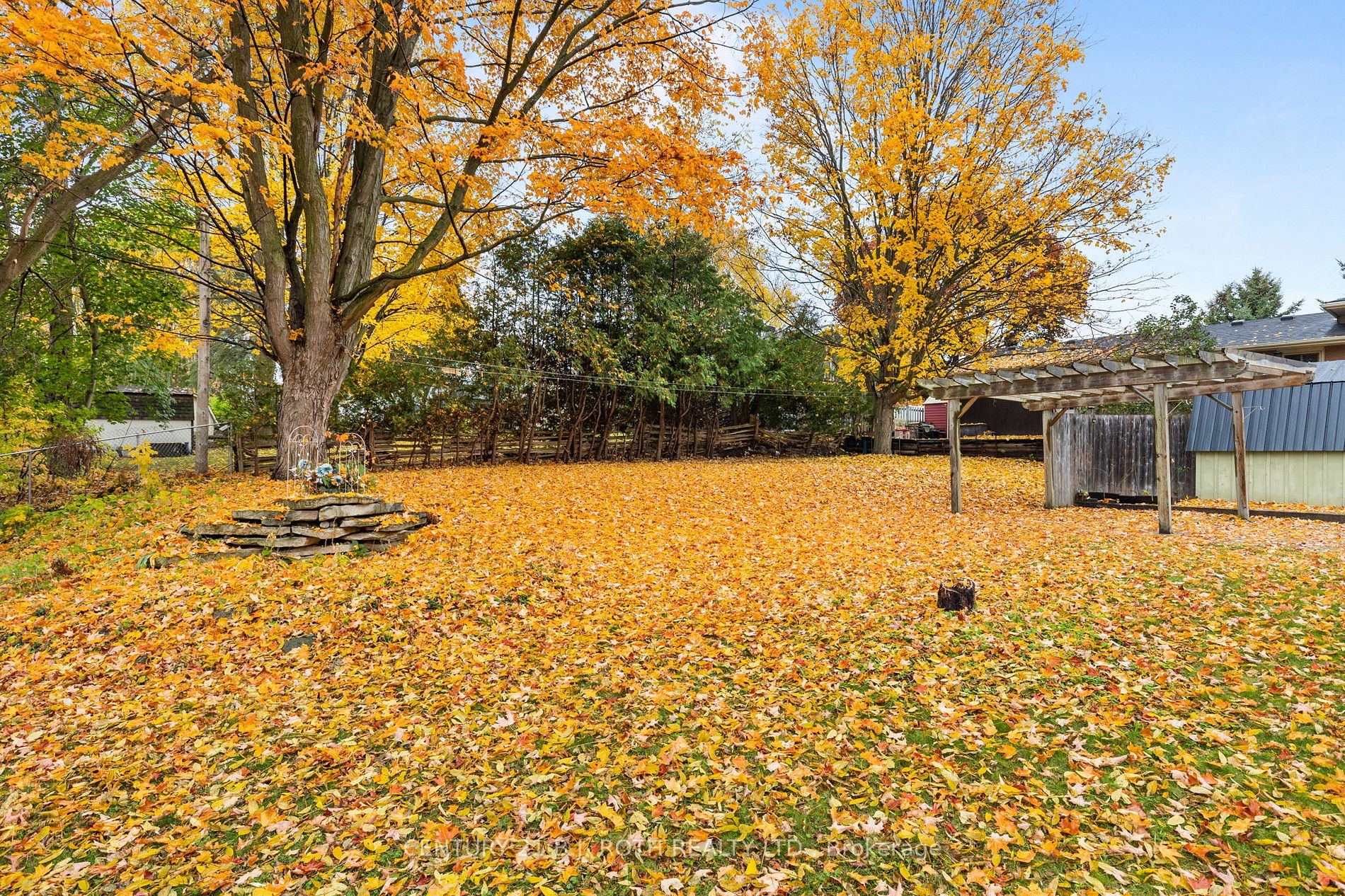 216 Dominion Dr
