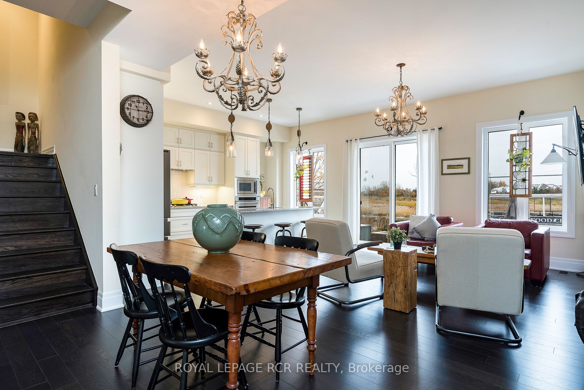 31 Emerson Mews, #3