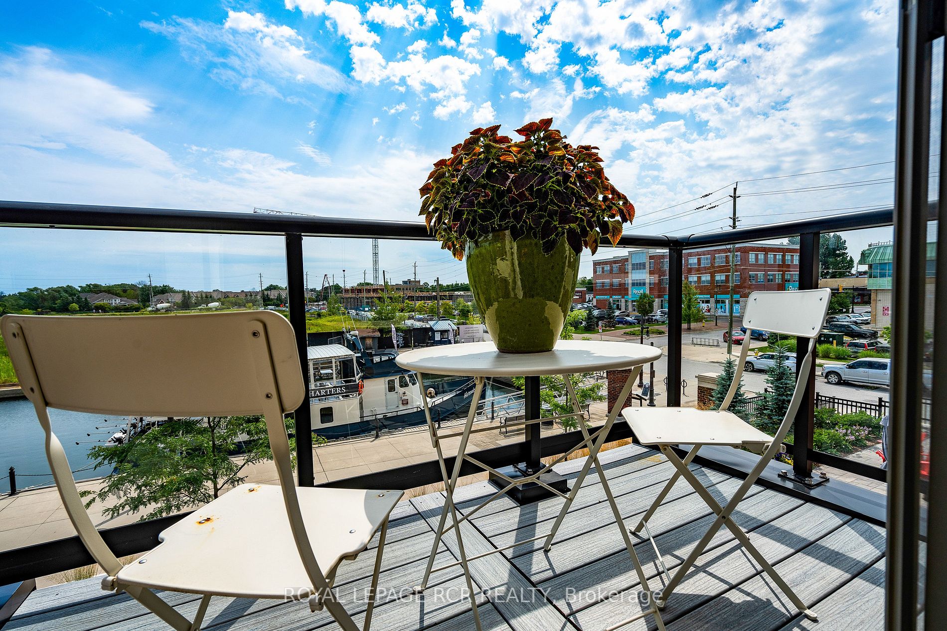 31 Emerson Mews, #3