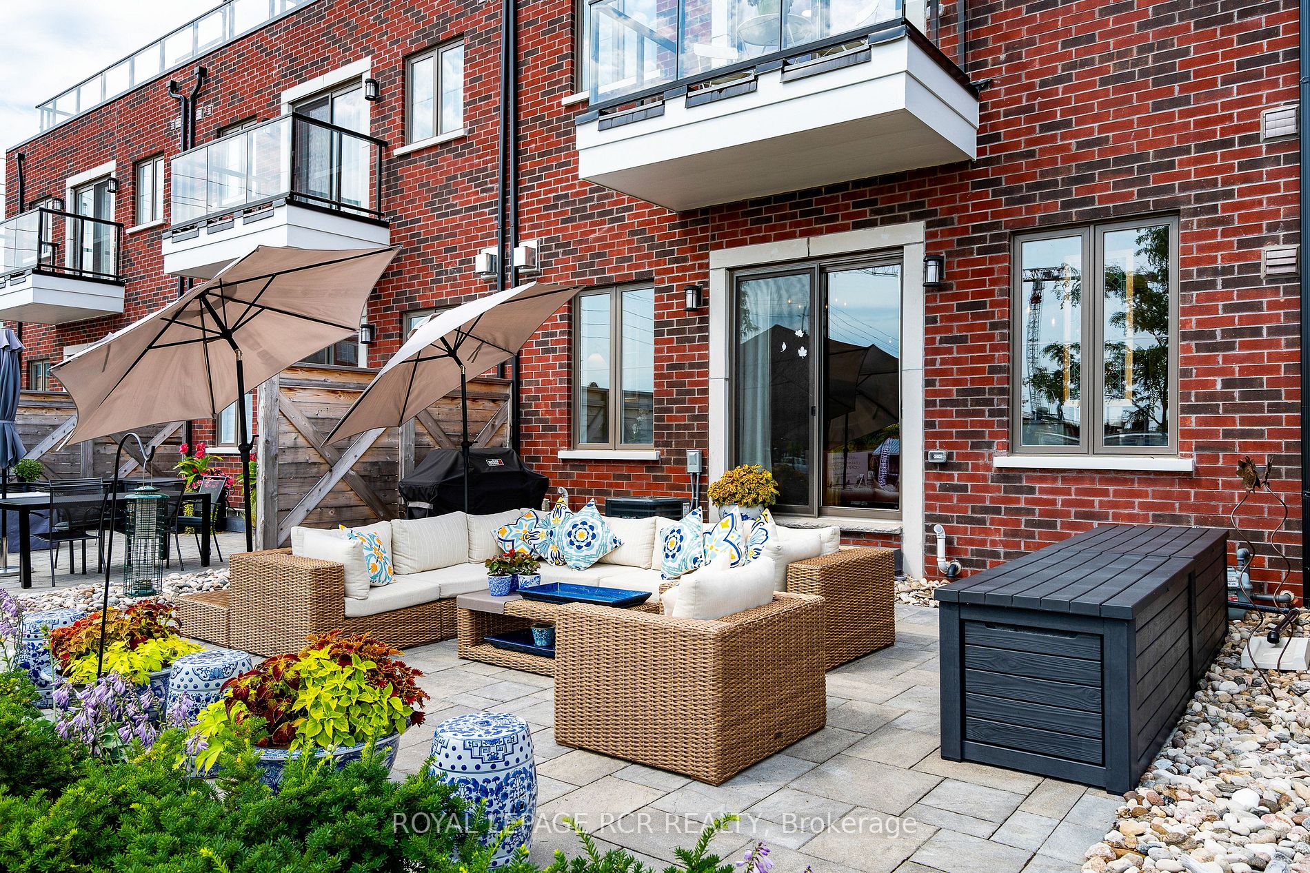 31 Emerson Mews, #3