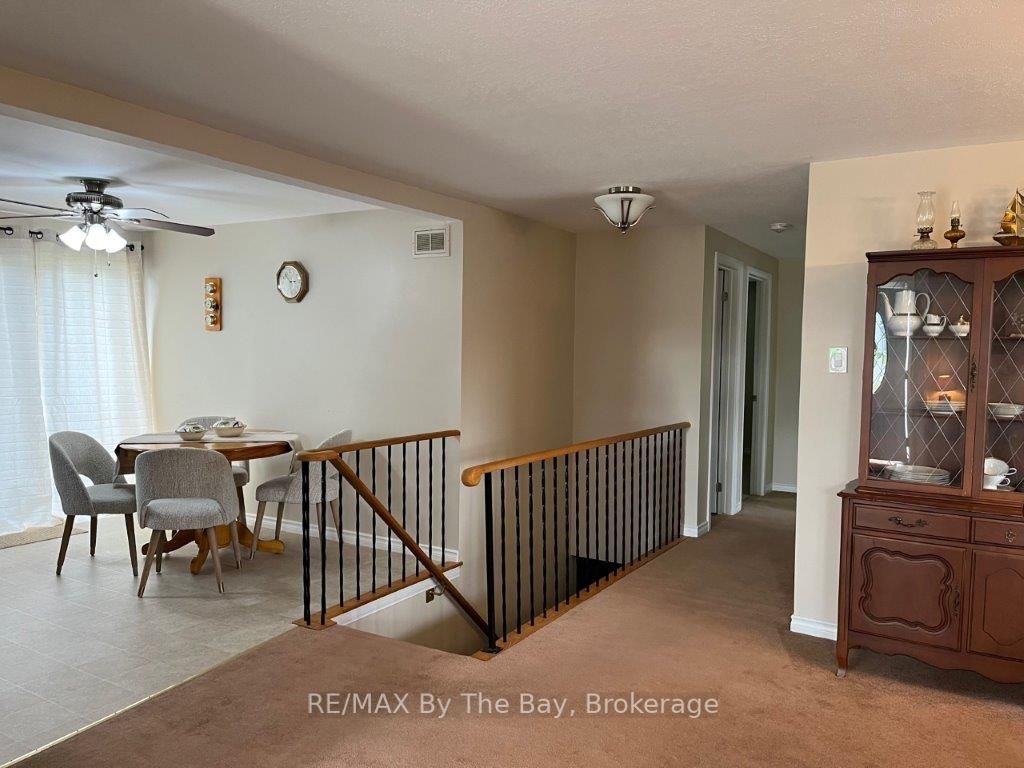 755 Algonquin Dr
