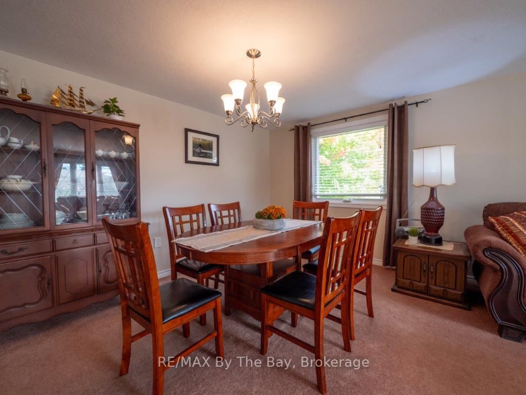 755 Algonquin Dr