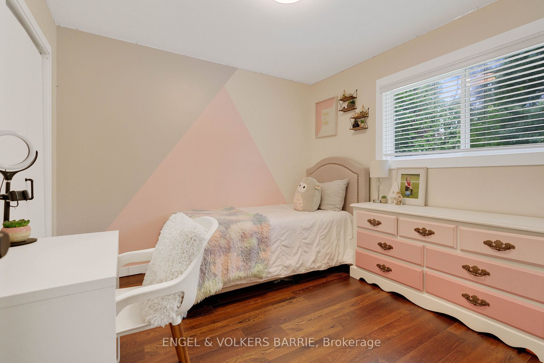 42 Innisbrook Dr