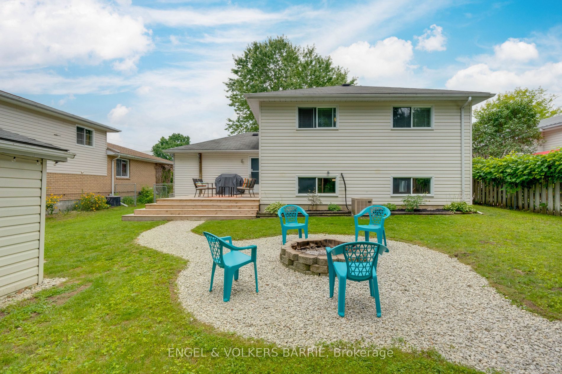 42 Innisbrook Dr