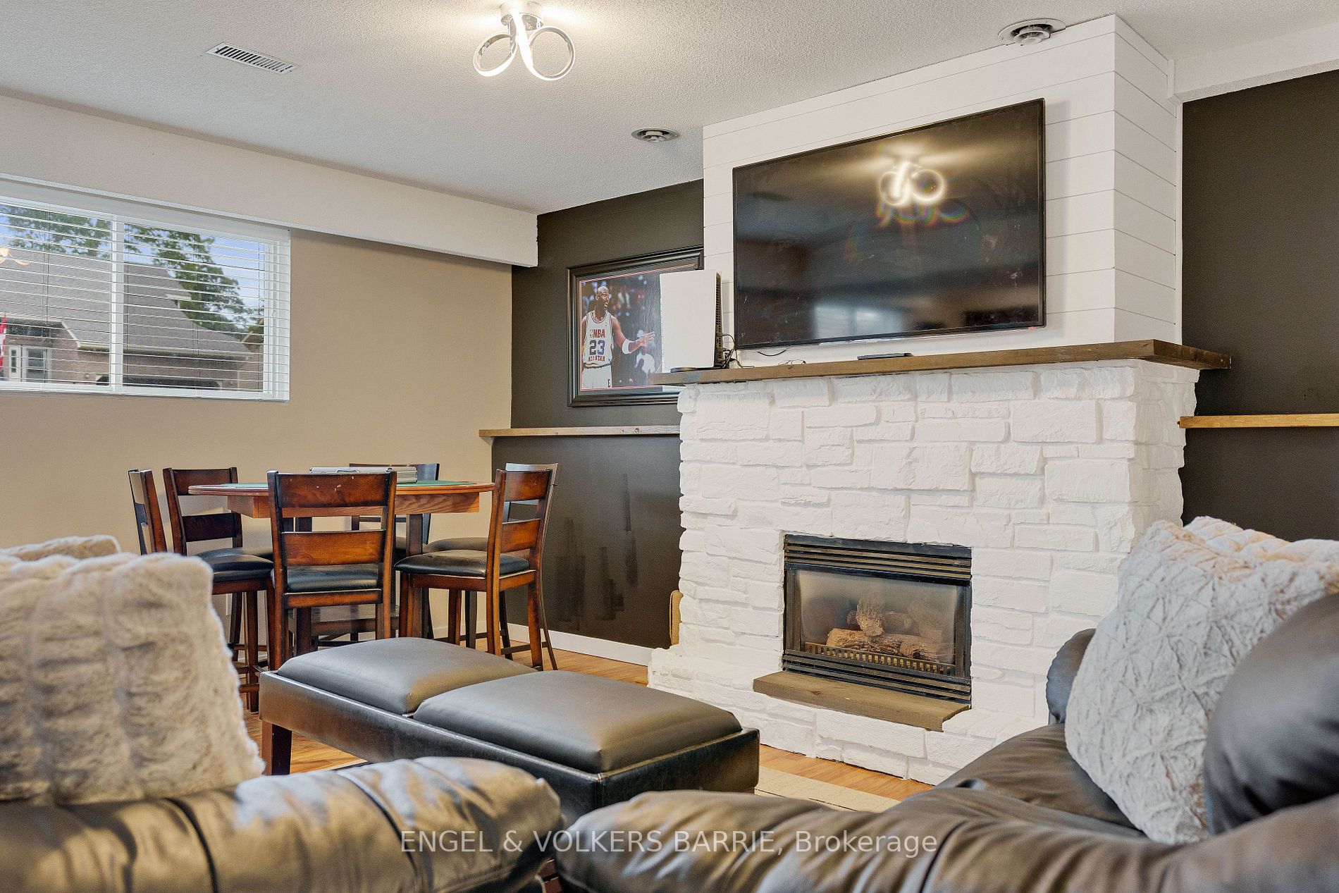 42 Innisbrook Dr