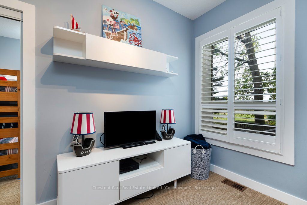 627 Johnston Park Ave, #4