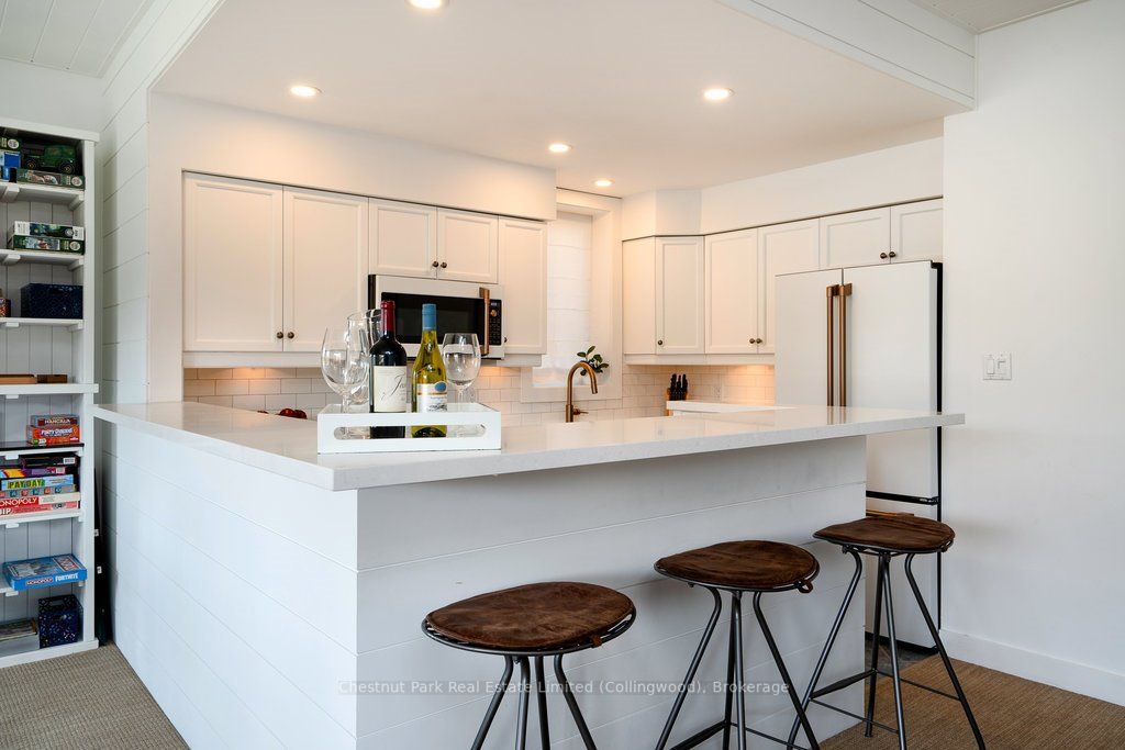 627 Johnston Park Ave, #4