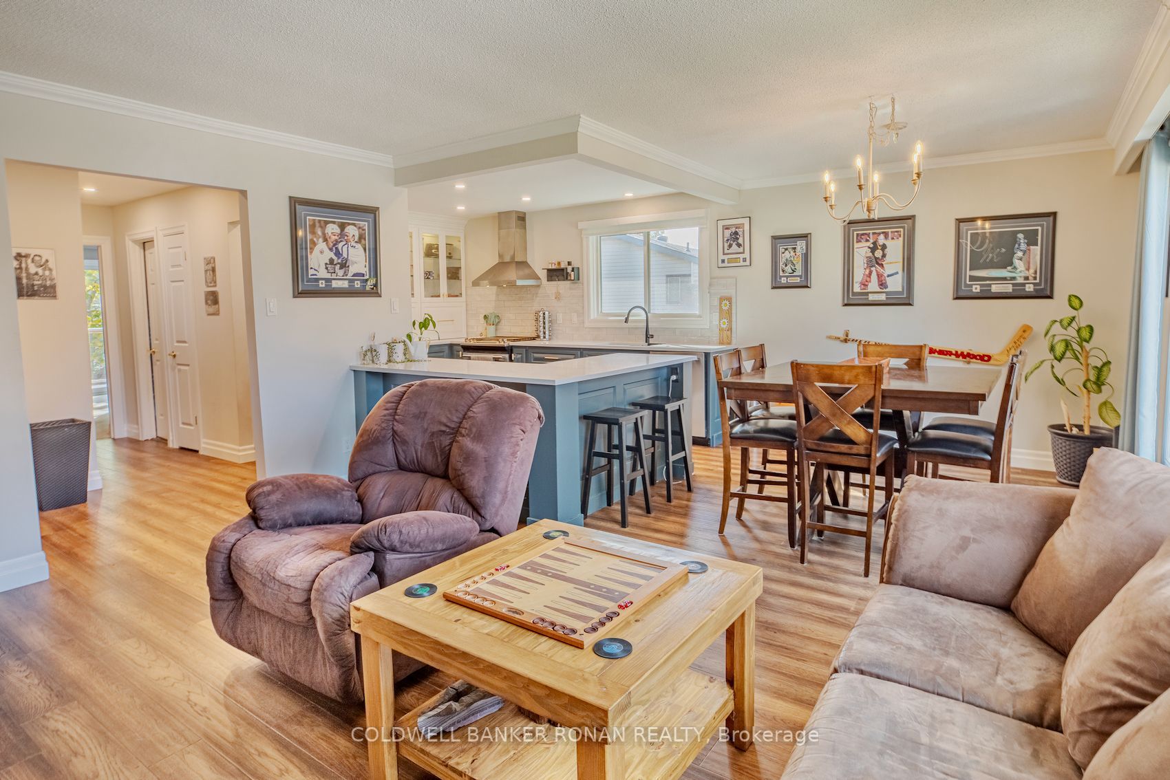 43 Lankin Blvd