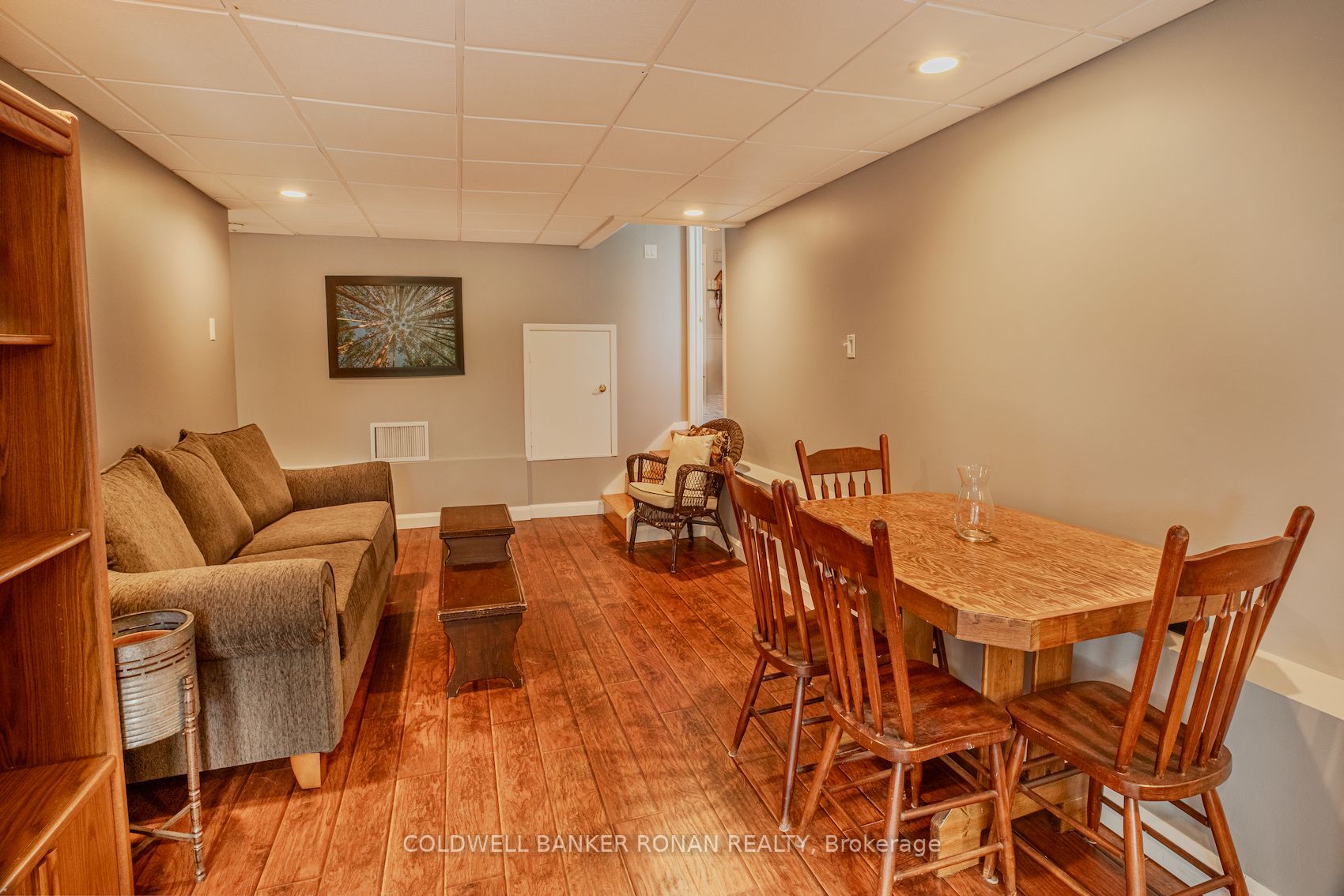 43 Lankin Blvd