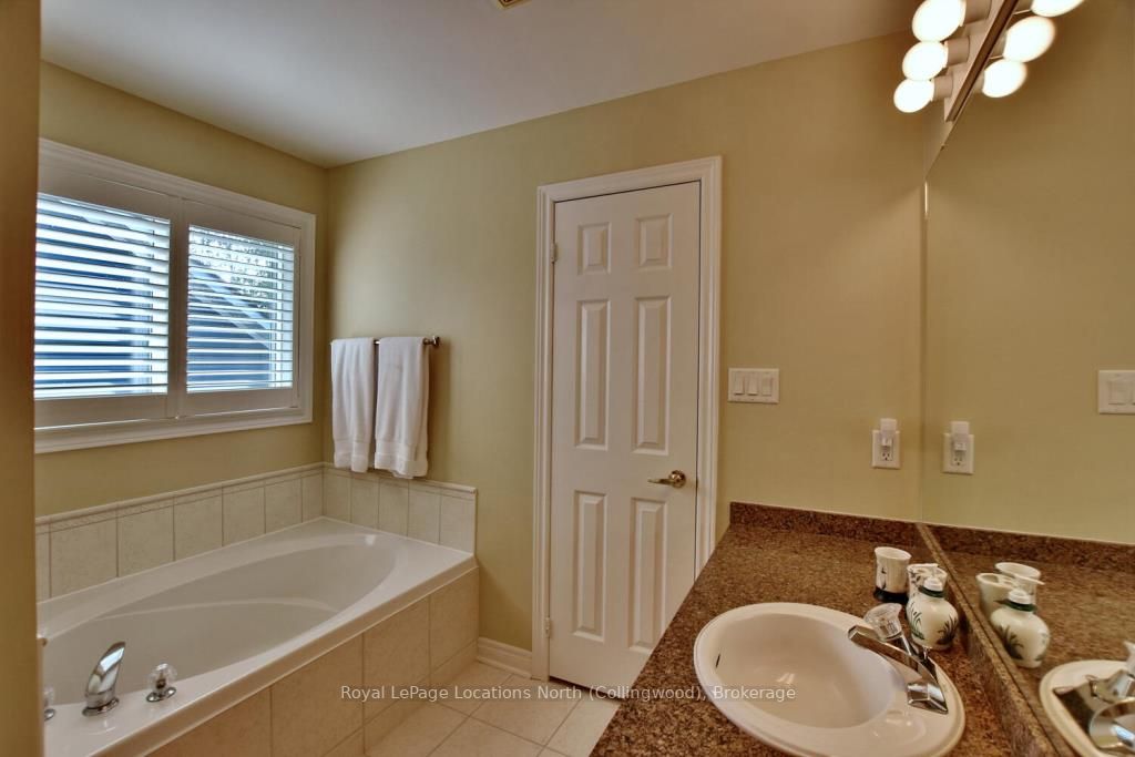 34 Green Briar Dr, #34