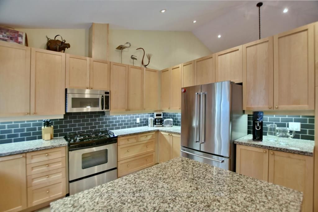 34 Green Briar Dr, #34