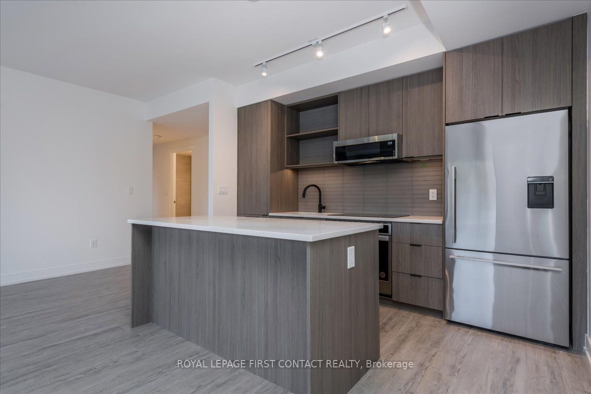 185 Dunlop St E, #416