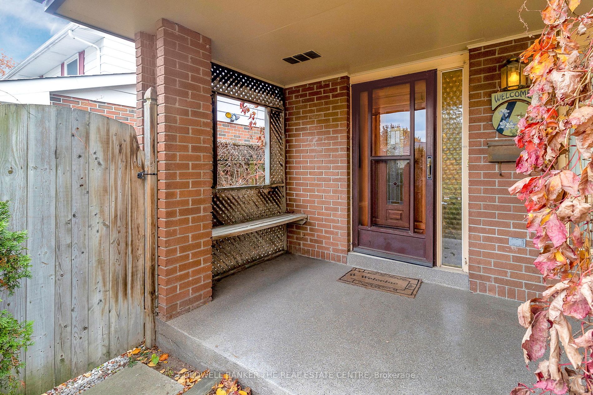 92 Collete Cres