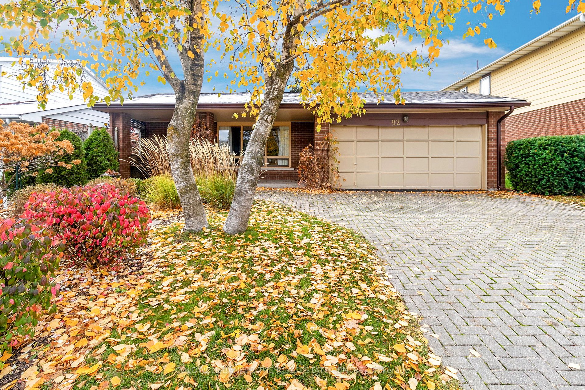 92 Collete Cres