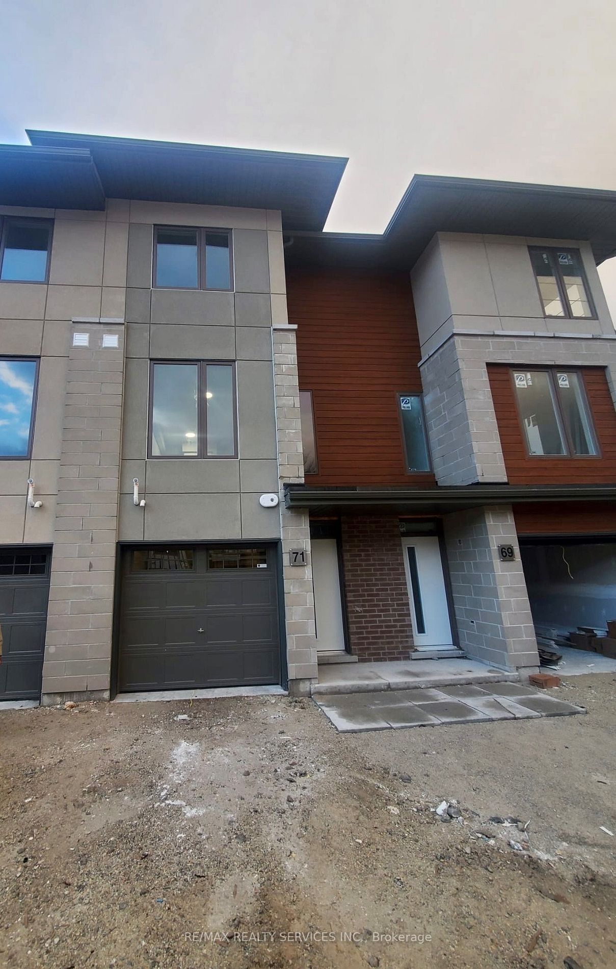 71 Winters Cres, #35