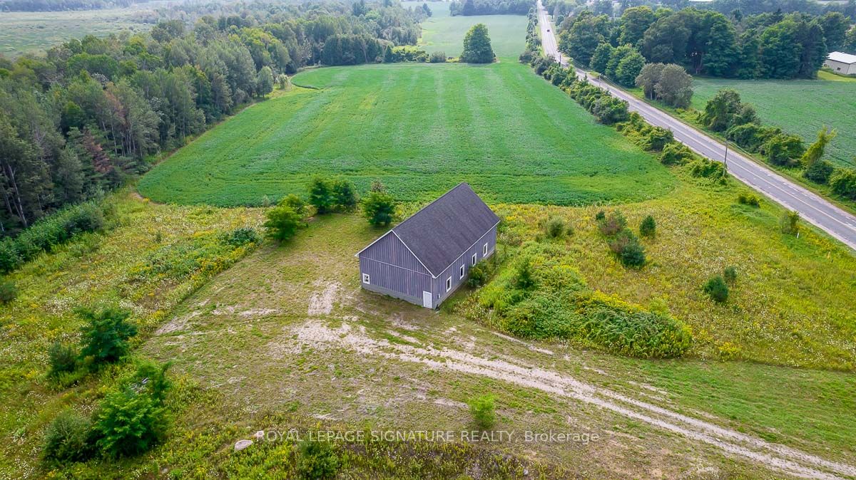 209 15/16 Sideroad