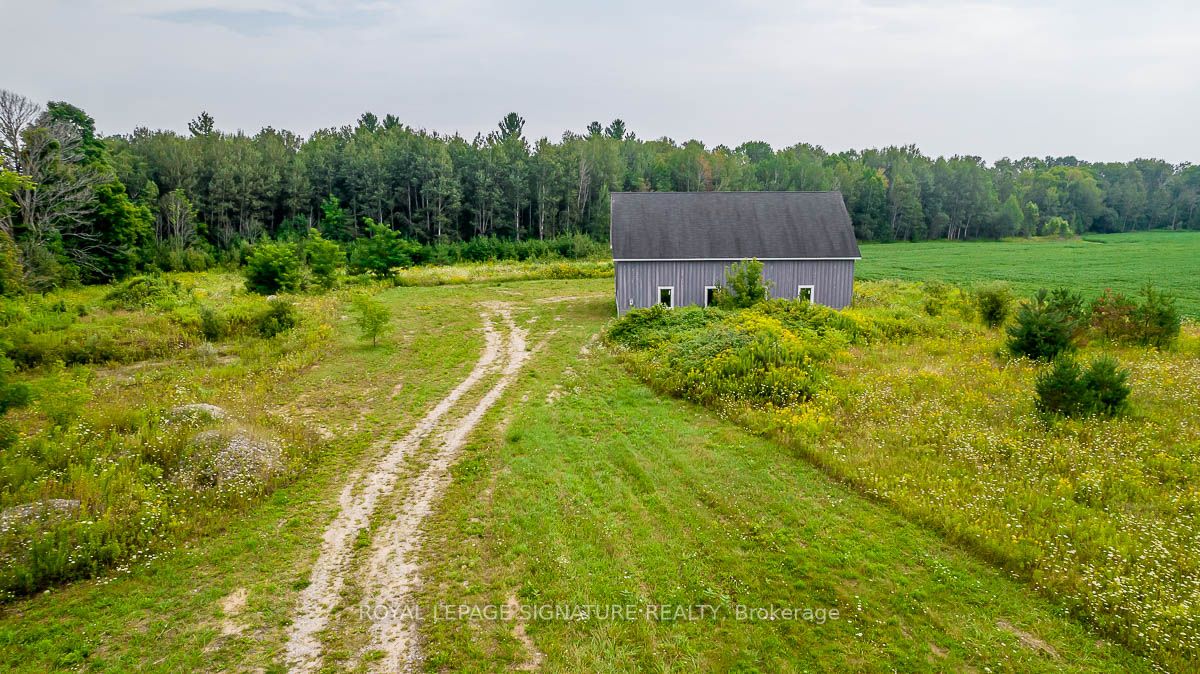209 15/16 Sideroad