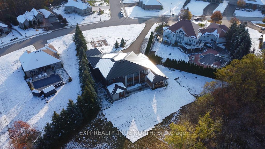 57 Glenhuron Dr