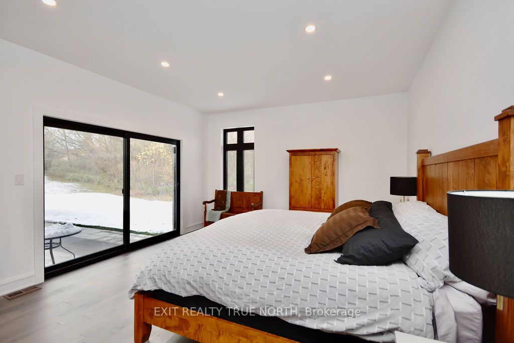 57 Glenhuron Dr