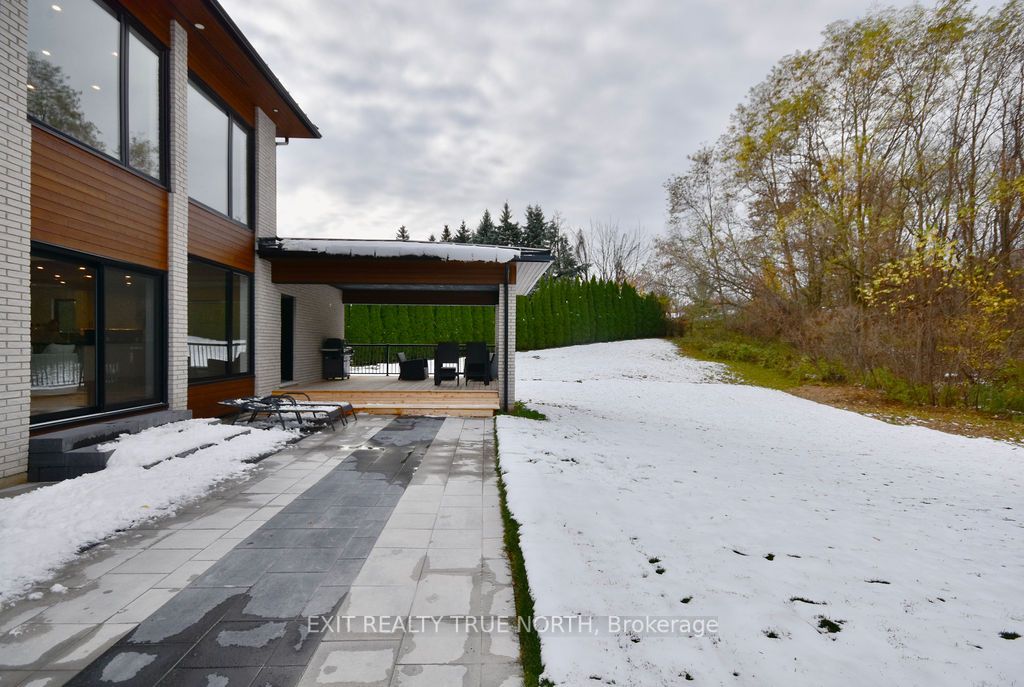 57 Glenhuron Dr