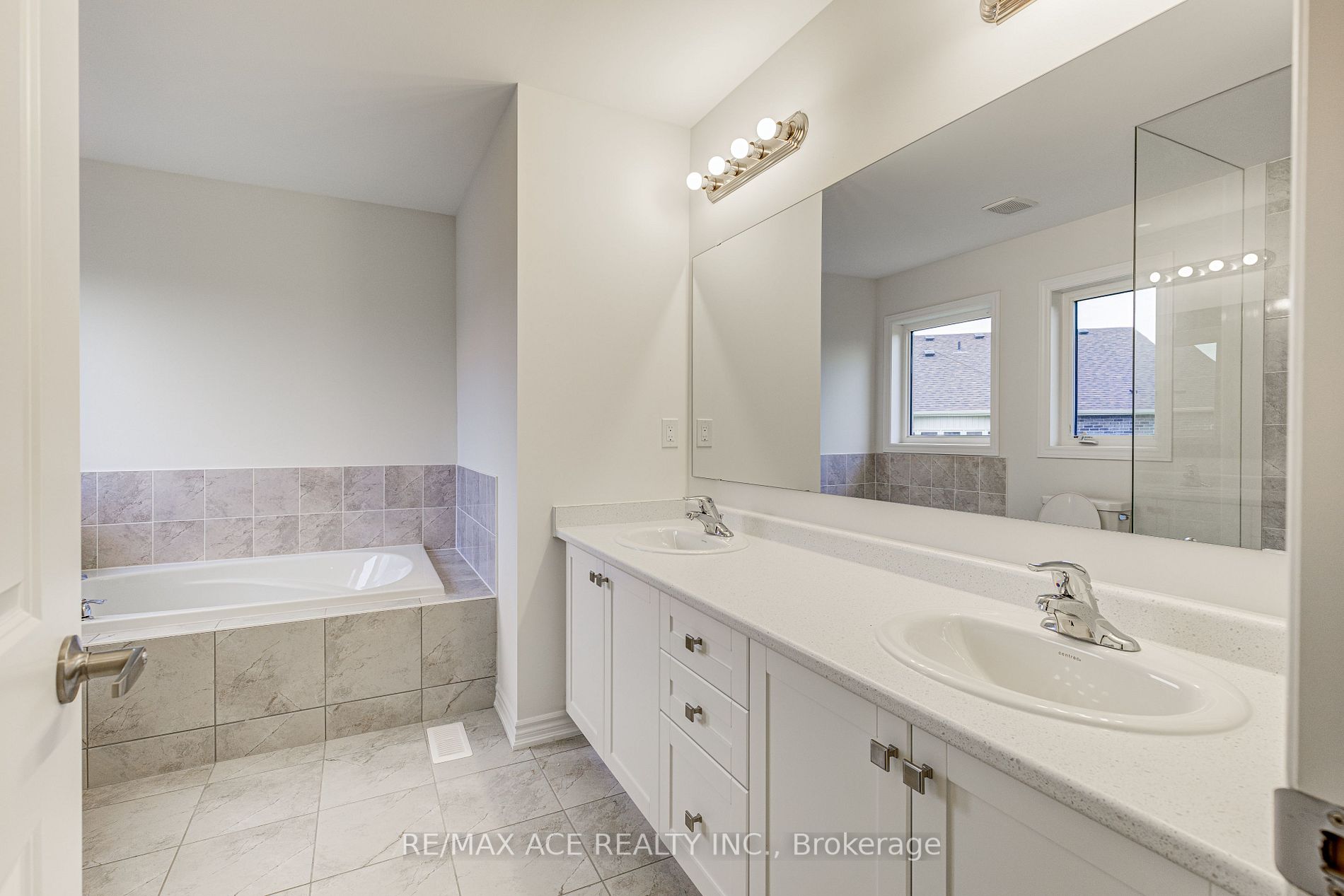 20 Sanford Circ