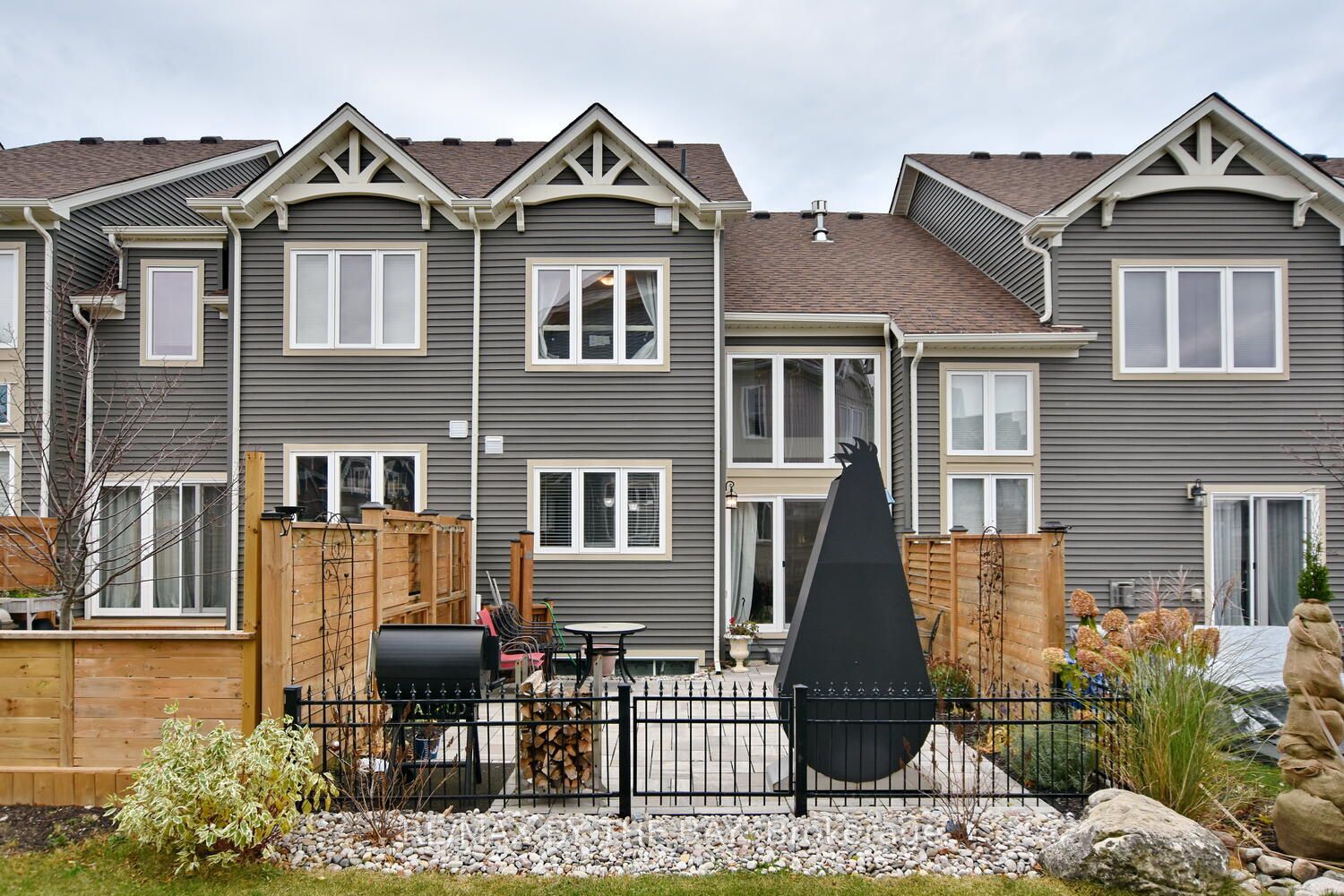 32 Gregory Ave