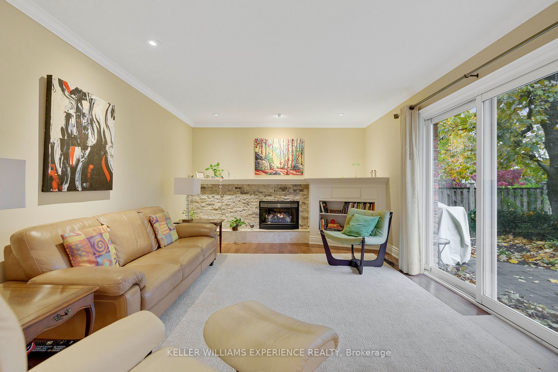 22 Garrett Cres