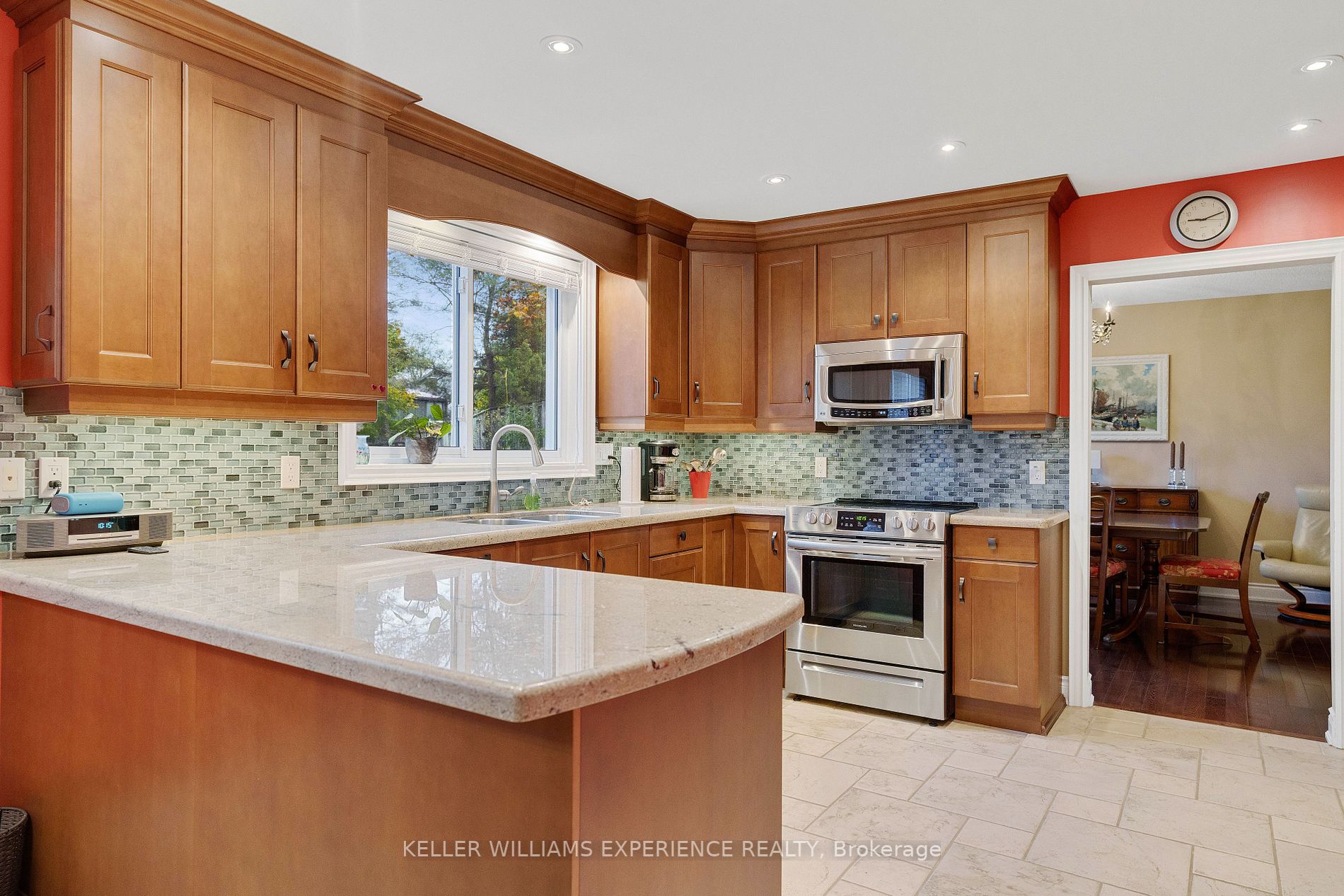 22 Garrett Cres