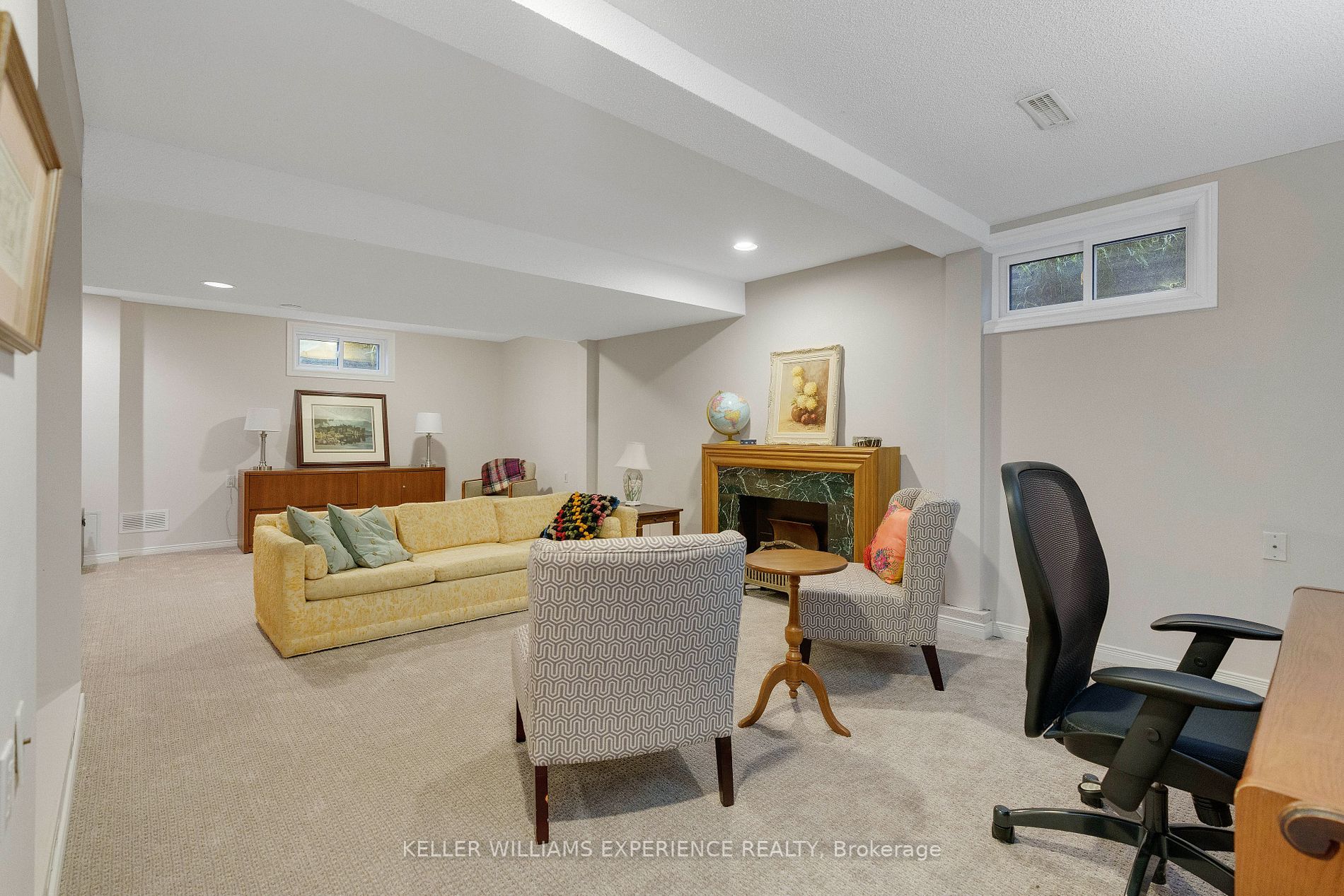 22 Garrett Cres