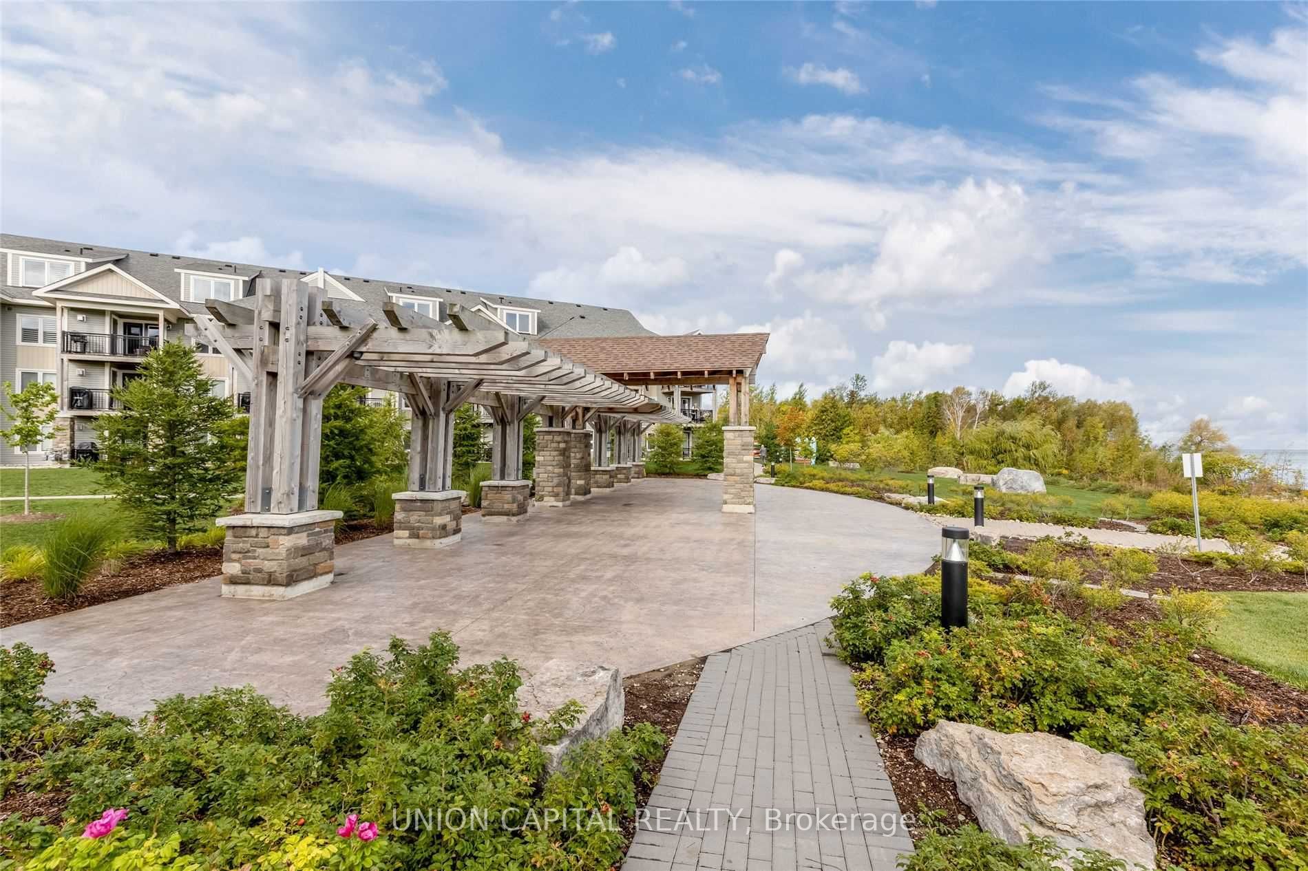 6 Anchorage Cres, #205