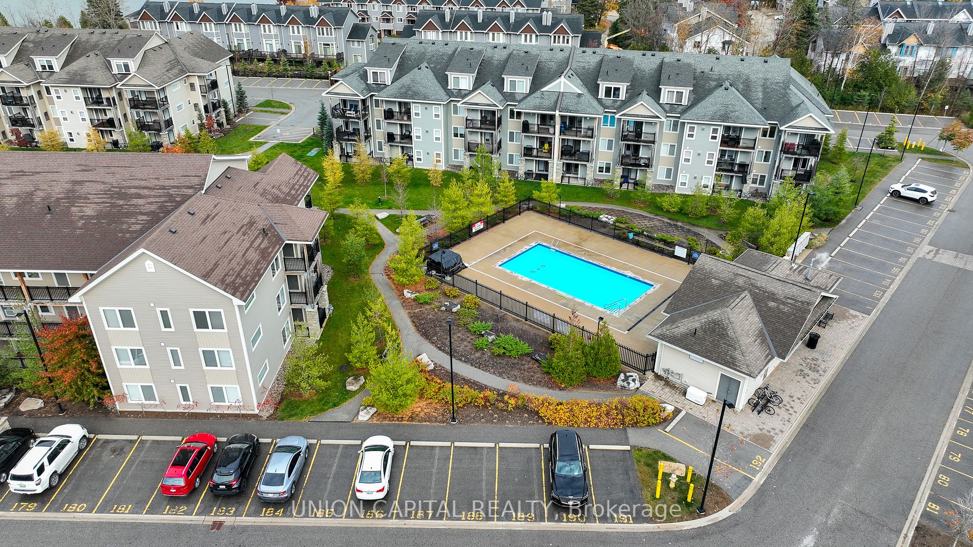 6 Anchorage Cres, #205