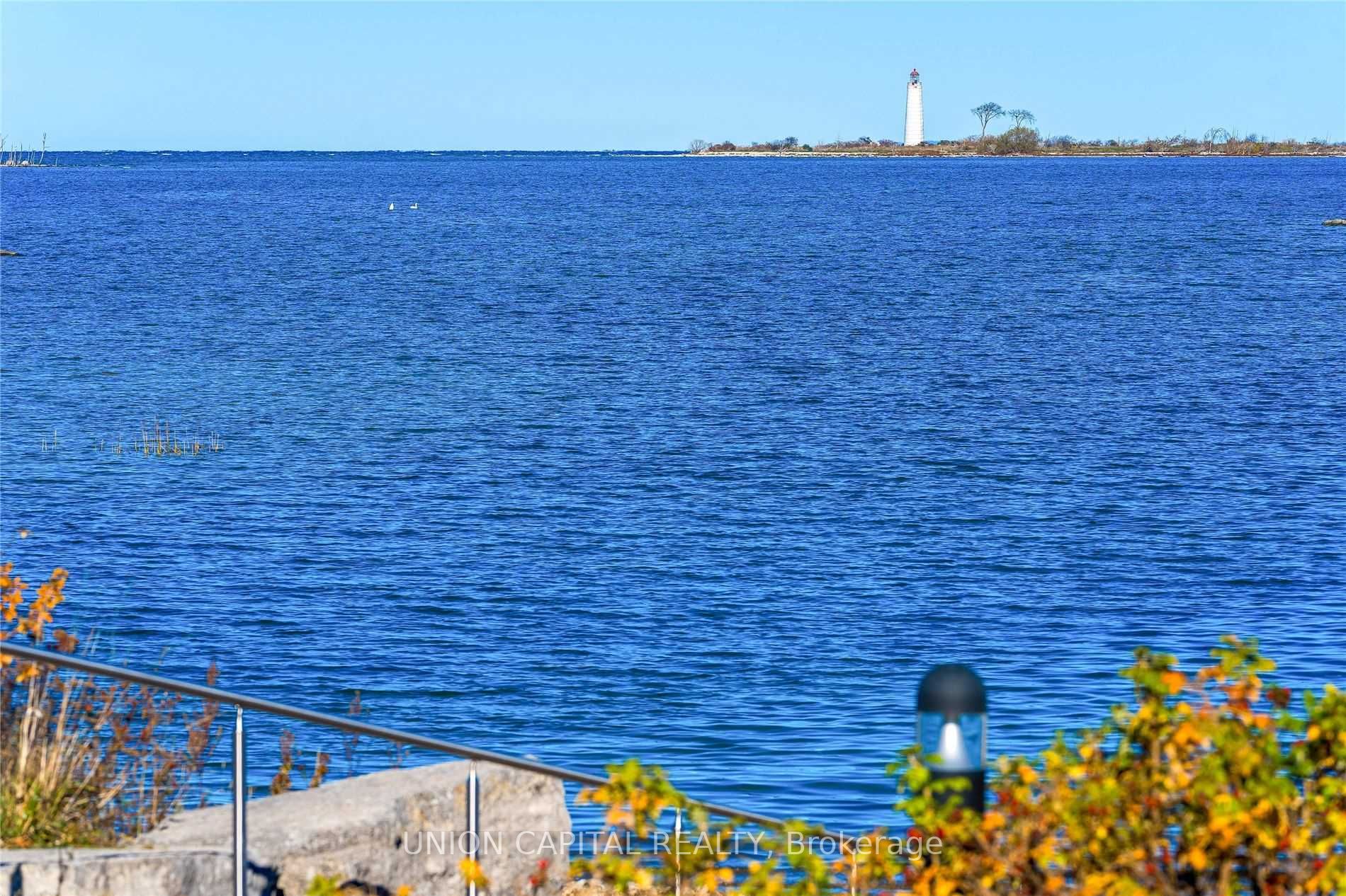 6 Anchorage Cres, #205