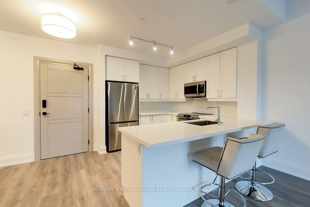 1 Hume St, #407