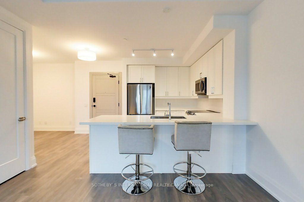 1 Hume St, #407