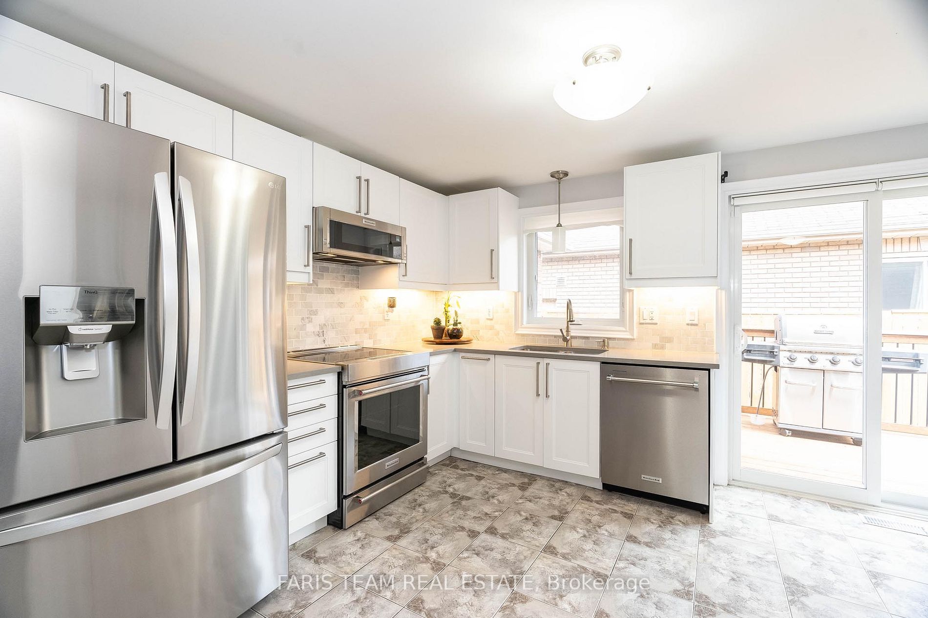 54 Douglas Dr