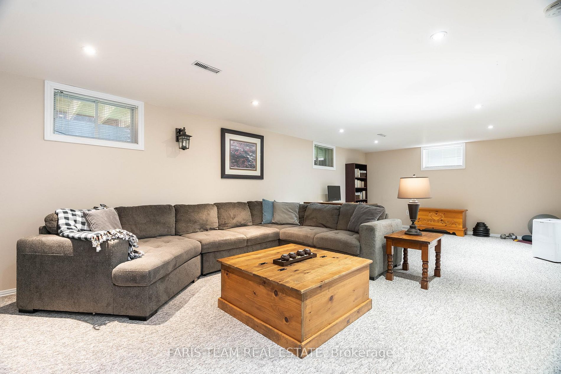 54 Douglas Dr